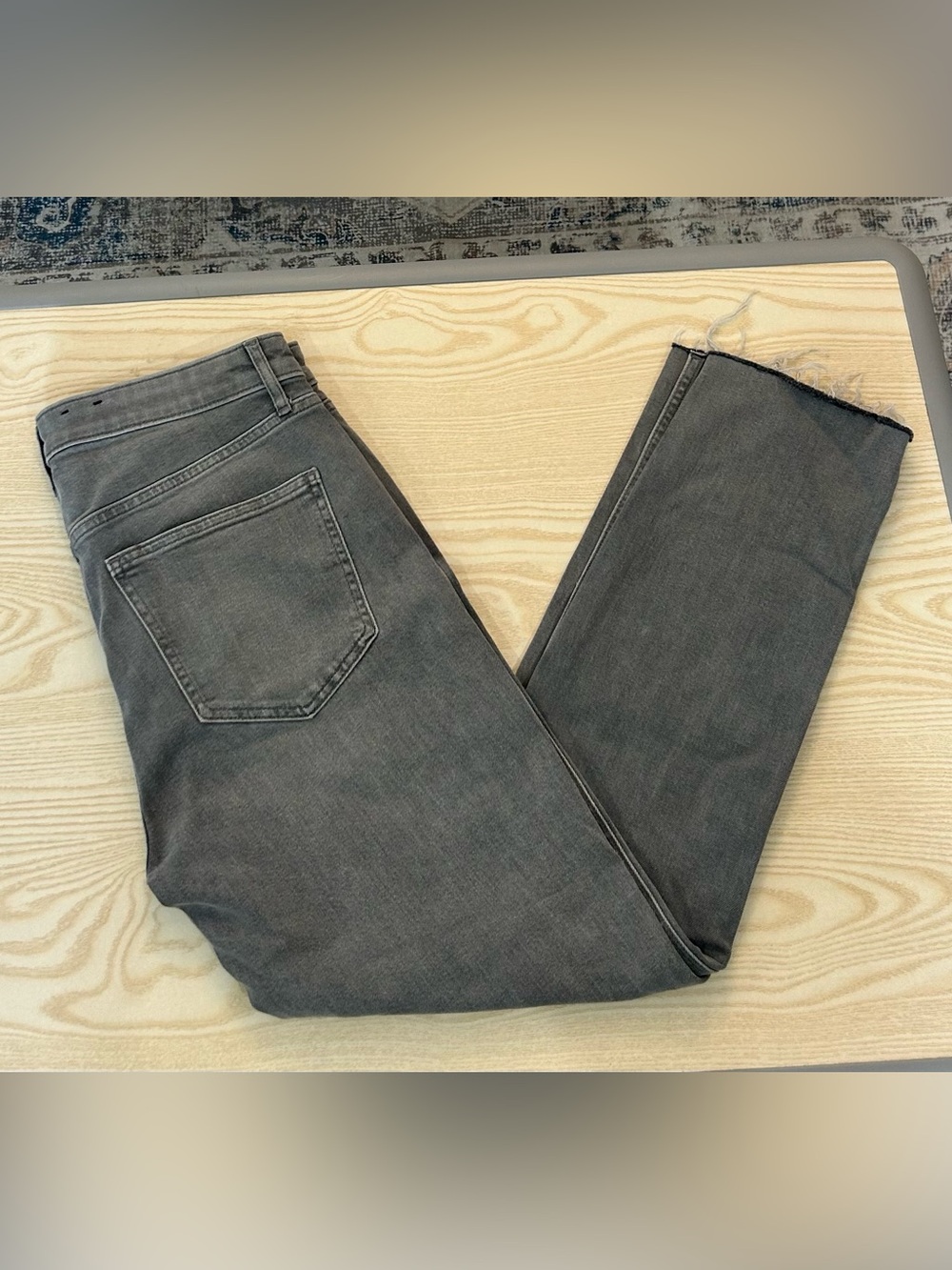 GAP Women's Cropped Ankle Jeans - Washed Charcoal Gray